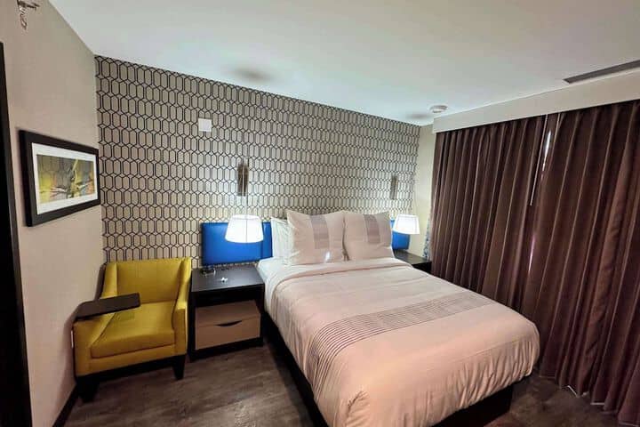 Room 7 of 26