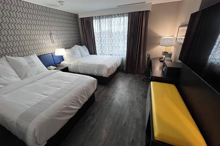 Room 13 of 26
