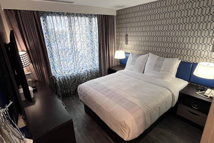 Room 18 of 26