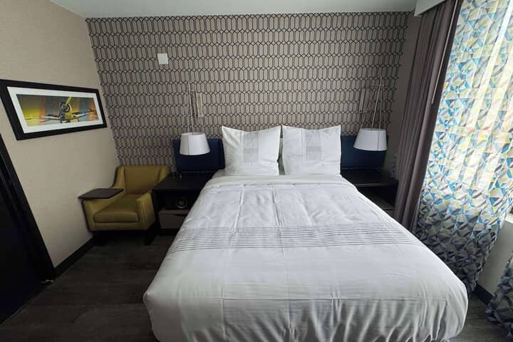 Room 11 of 26